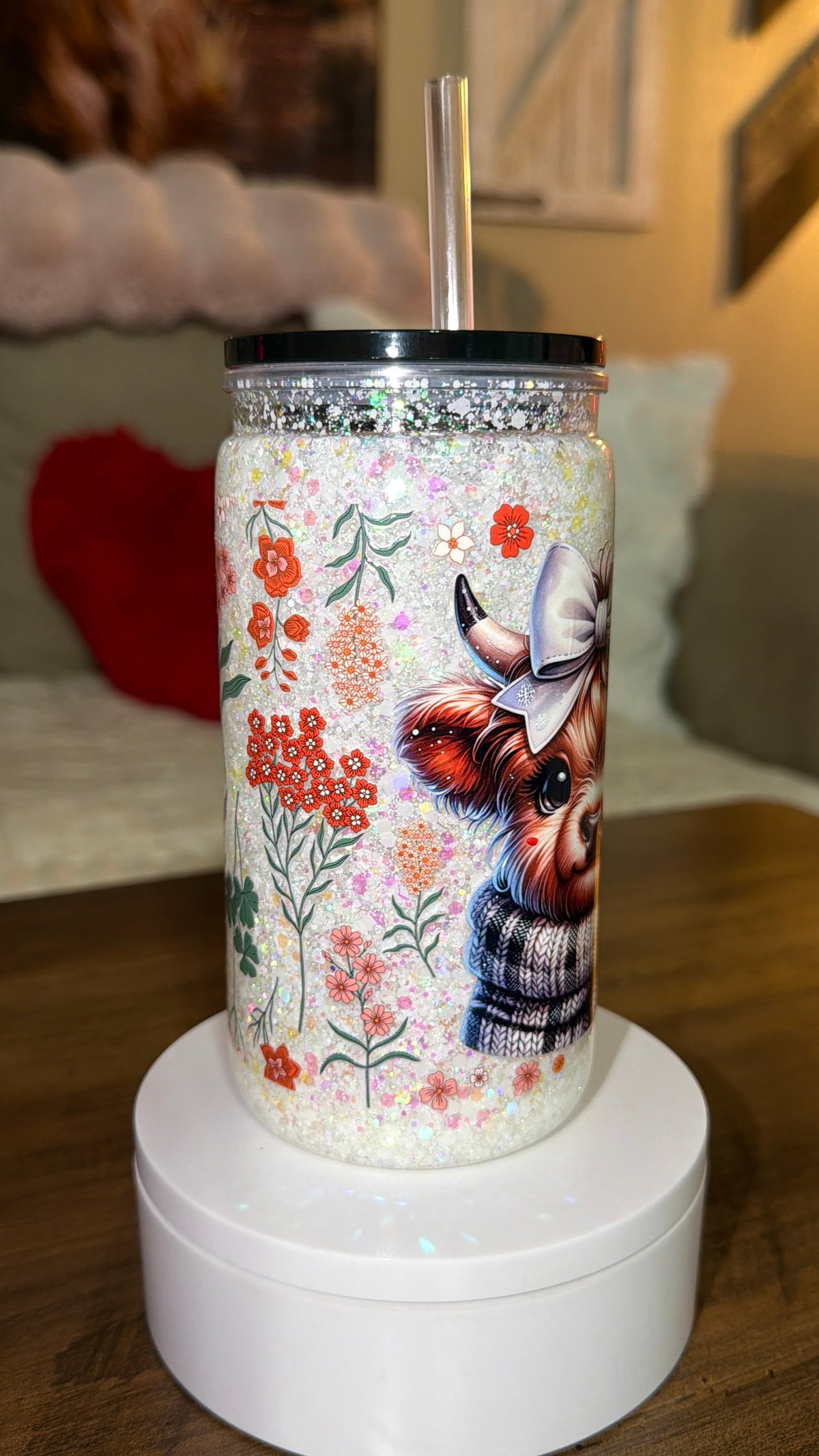 Cozy Highland Cow Glitter Snow Globe Tumbler